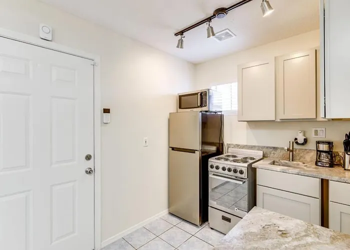 Modern 1br Casita Near Downtown Phx Holiday home *